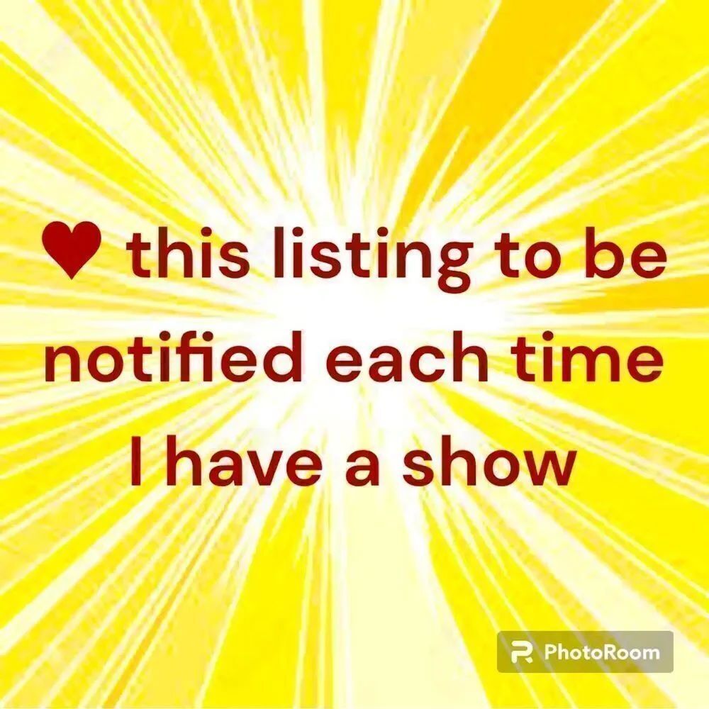 ♥️ this listing to be notified for my posh shows